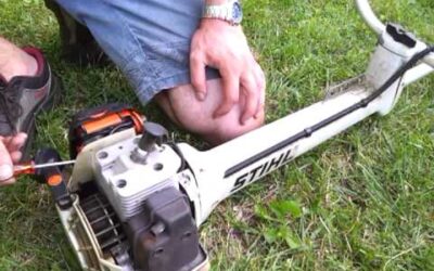 Débroussailleuse Stihl FS300 ne tient pas le ralenti.mp4