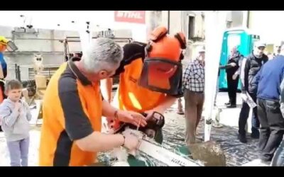 Prova antitaglio con motosega su pantaloni Stihl
